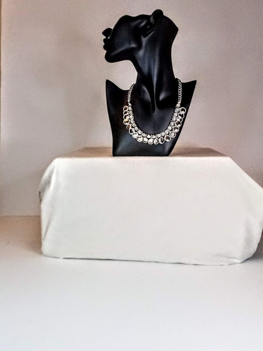 New Silver Accent Necklace